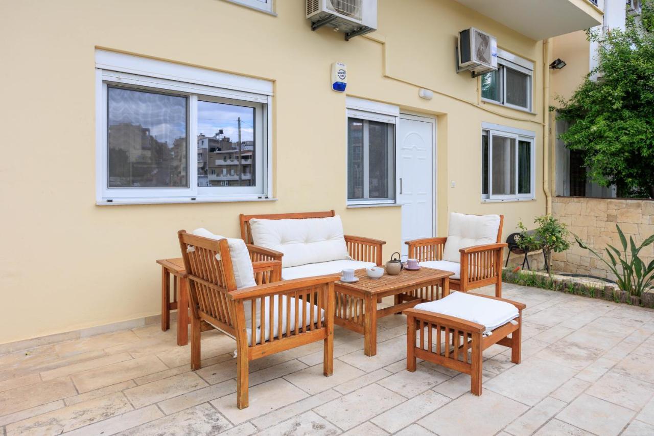 Electra Modern With Cozy Garden Appartement *